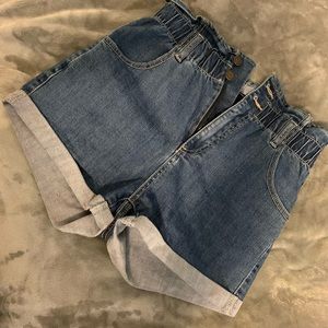 High waisted ruffle denim shorts!